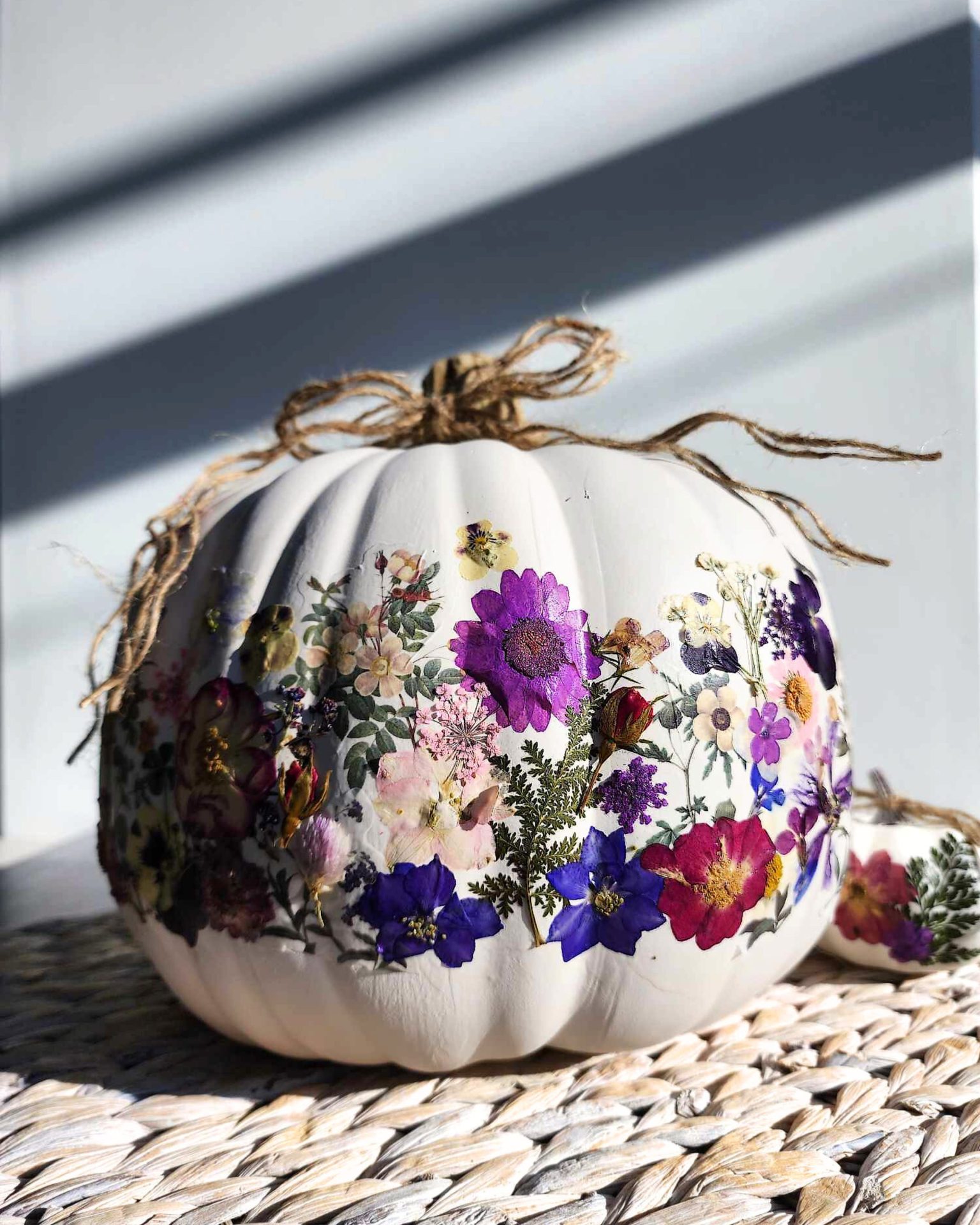Puff Puff Paint (Decoupage) Pumpkin Centerpiece | Hempfield Apothetique