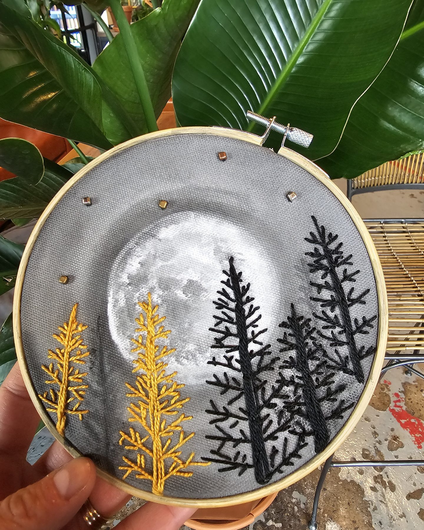 Stitch, Sip & Blaze | Watercolor Embroidery Class | Hempfield Apothetique | the Lounge at Hempfield Apothetique | Lancaster, PA Art Classes